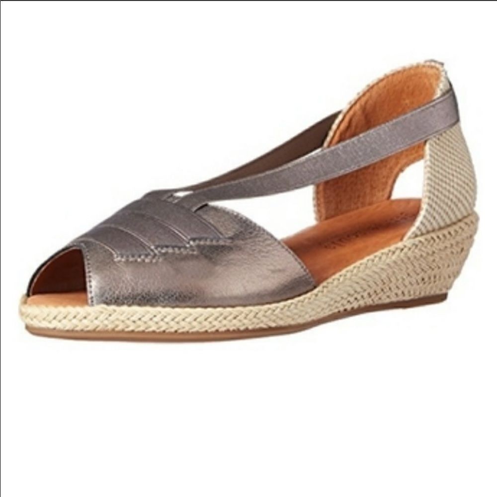 Gentle Souls Luci Wedge Sandal